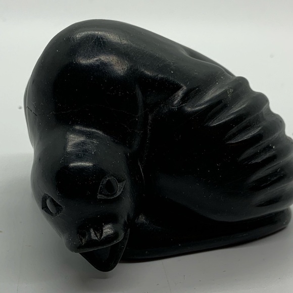 Vintage Figurative Canadian Eskimo Art Inuit Canada Soapstone Carving of Seal    - Picture 3 of 8
